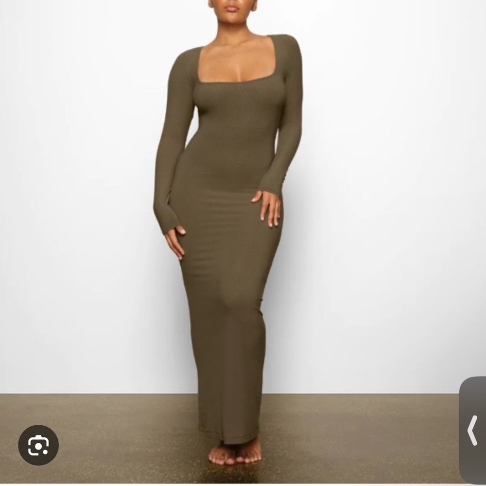 Skims lounge long sleeve dress